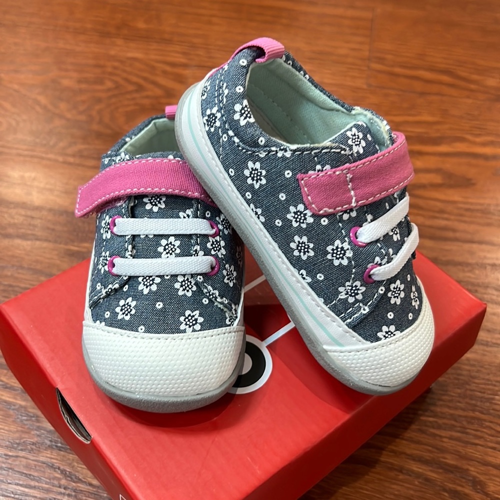 See Kai run toddler girl walker size 6
